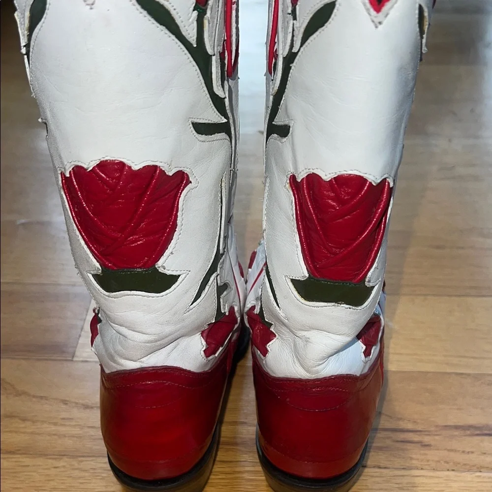 Chic Floral Red and White Heeled Boots - Picture 5 of 8